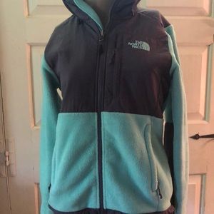 Hooded Women’s xs North Face fleece zip up jacket